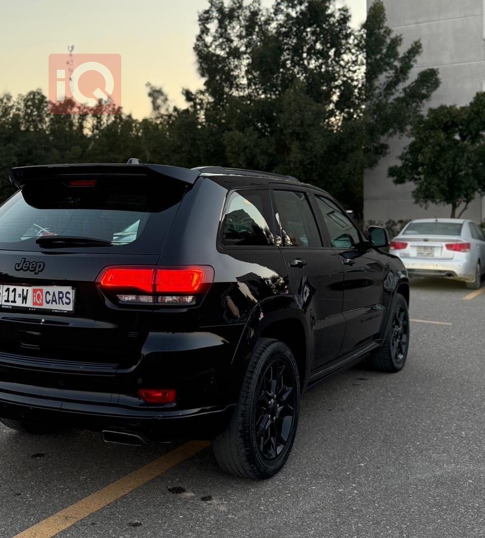 جيب جراند شيروكي